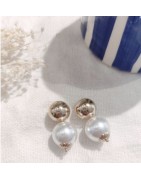 Boucles d'Oreilles Milë Mila Perle Blanche et Perle Boule Dorée MILË MILA