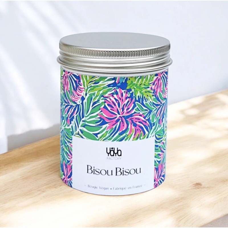 Bougie Vegan à Message BISOU BISOU Senteur Monoï Clémentine YAYA FACTORY
