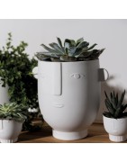 Vase ou Cache-Pot en Porcelaine Blanche Flora en Forme de Tête RÄDER DESIGN