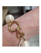 Bracelet en Grosses Perles Blanches sur Acier Doré IKITA