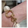 Bracelet en Grosses Perles Blanches sur Acier Doré IKITA