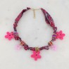 Collier Fleur en Résine sur Tour de Cou Ruban Textile IKITA