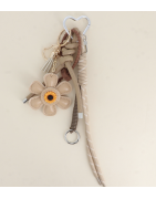 Grigri de Sac en Forme de Fleur Ikita