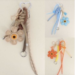 Grigri de Sac en Forme de Fleur Ikita