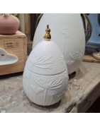 Boîte en Forme d'Oeuf en Porcelaine Blanche et Petit Lapin Doré RÄDER DESIGN