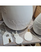 Ensemble de Trois Figurines de Pâques à Suspendre ou Déco de Table en Porcelaine Blanche RÄDER DESIGN