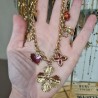 Collier à Breloques Trèfles et Coeurs, Résine Léopard, Email Rouge, Céramique, sur Chaîne en Acier Doré BOHM