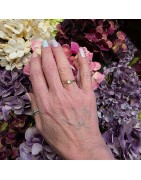 Bague Fine en Acier Doré et Petite Nacre Carrée Réglable BOHM