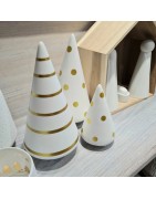 Sapin de Noël en Céramique Blanche, Décoré en Doré, Pois ou Lignes J Line by Jolipa