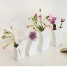 Ensemble de Quatre Mini Vases de forme Originale Les Petits Bonheurs Raeder Design en Porcelaine Blanche