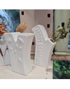 Ensemble de Quatre Mini Vases de forme Originale Les Petits Bonheurs Raeder Design en Porcelaine Blanche