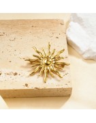 Broche doré soleil rayonnant bombé effet miroir