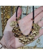 Collier sur Cordon Noir et Breloques Pièces avec Coeur Embossé Milë Mila